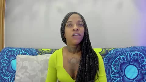 Snapshot of pauline_fox chatting on September 2025 02:26:01 AM Pauline online show from September 2025 02:26:01 AM