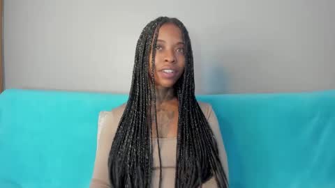 Snapshot of pauline_fox chatting on September 2025 10:15:01 PM Pauline online show from September 2025 10:15:01 PM