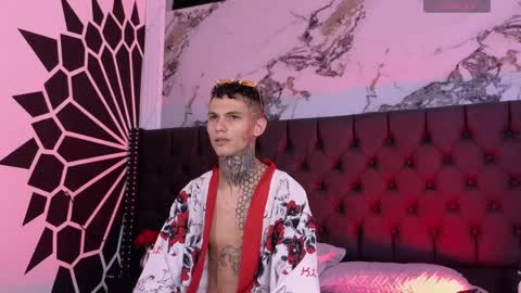 Snapshot of paulo527 chatting on April 2026 04:21:01 AM Paulo online show from April 2026 04:21:01 AM