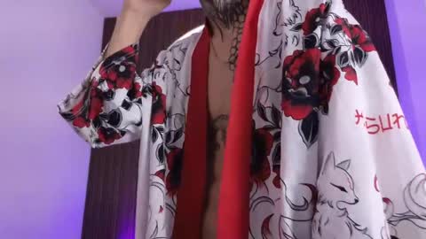 Snapshot of paulo527 chatting on April 2026 12:57:01 AM Paulo online show from April 2026 12:57:01 AM