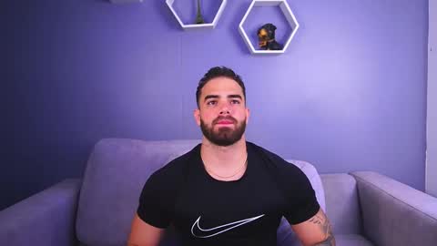 Paul Phoenix online show from November 2025 07:52:02 PM