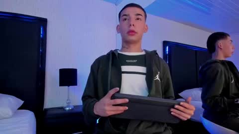 Snapshot of paulsaenz chatting on April 2026 03:33:02 AM PaulSaenz online show from April 2026 03:33:02 AM