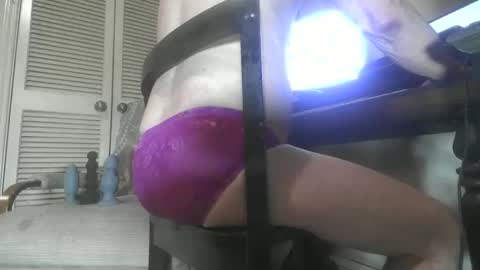 Snapshot of paulvert chatting on May 2026 02:17:01 AM Paulvert online show from May 2026 02:17:01 AM