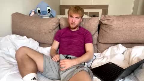 Snapshot of pavelrey chatting on April 2026 12:43:01 PM Pavel online show from April 2026 12:43:01 PM