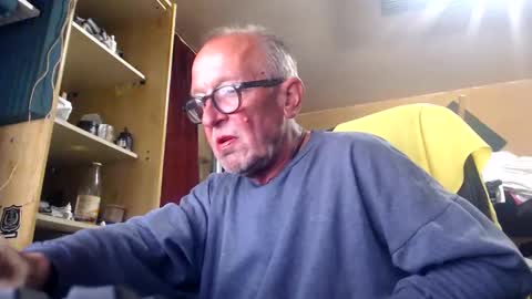 Snapshot of pc8474408 chatting on June 2026 01:01:01 PM pc8474408 online show from June 2026 01:01:01 PM