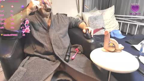 Marc online show from November 2025 04:24:01 AM