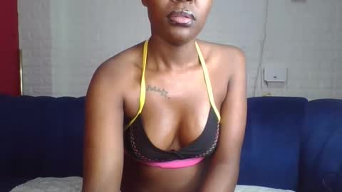 Snapshot of peach_melbah chatting on October 2025 09:20:01 PM peach_melbah online show from October 2025 09:20:01 PM