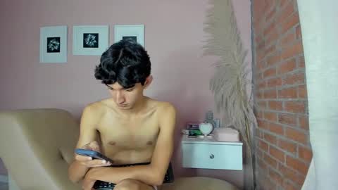 peach tyron online show from February 2025 11:06:01 PM