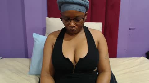 Snapshot of peachassxx chatting on June 2026 06:00:01 AM peachy online show from June 2026 06:00:01 AM
