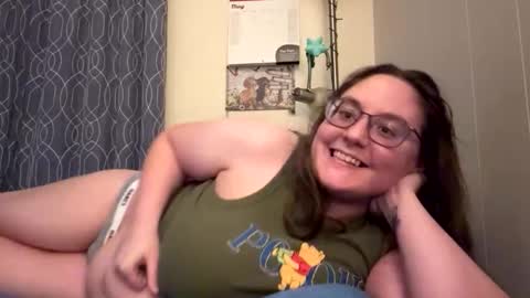 Snapshot of peachesbestfriend chatting on May 2026 10:36:01 AM peachesbestfriend online show from May 2026 10:36:01 AM