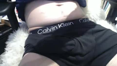 Snapshot of peacheshubby chatting on December 2024 06:44:01 PM hard4u online show from December 2024 06:44:01 PM