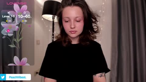 Lili online show from December 2024 12:25:01 AM