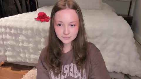 Lili online show from March 2026 07:36:01 AM