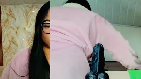 Snapshot of peachy__baby chatting on July 2026 11:02:02 AM peachy__baby online show from July 2026 11:02:02 AM