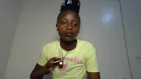 Snapshot of peachy_ebony chatting on November 2025 02:55:01 AM peachy_ebony online show from November 2025 02:55:01 AM