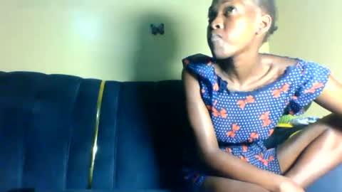 peachie online show from November 2025 06:19:02 PM