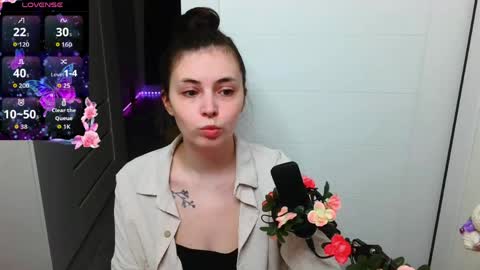 Snapshot of peachybabe__ chatting on April 2026 05:43:01 PM Peachy online show from April 2026 05:43:01 PM