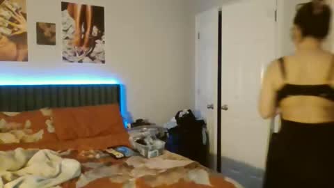 peachyhoneydrip online show from May 2026 01:47:02 AM