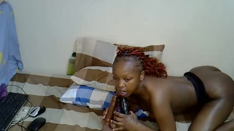 peachysparkel online show from February 2026 03:46:02 PM