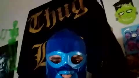 Snapshot of peacockman92951 chatting on April 2026 07:22:01 AM peacockman92951 online show from April 2026 07:22:01 AM