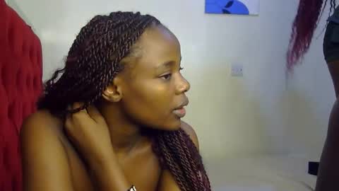 Snapshot of pearl_velvet chatting on March 2026 08:59:02 AM vel online show from March 2026 08:59:02 AM