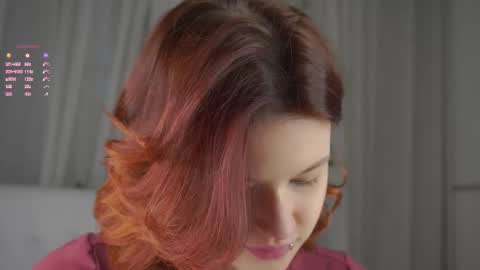 Snapshot of pebee chatting on March 2026 01:09:02 AM Lily online show from March 2026 01:09:02 AM