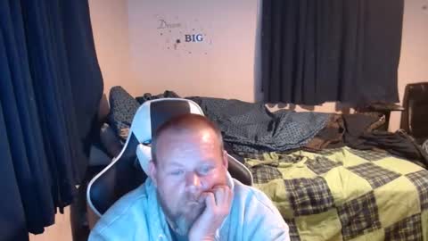 pecker40 online show from January 2025 02:20:01 AM