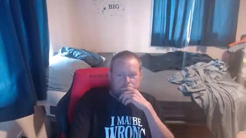 Snapshot of pecker40 chatting on March 2026 08:25:01 PM pecker40 online show from March 2026 08:25:01 PM