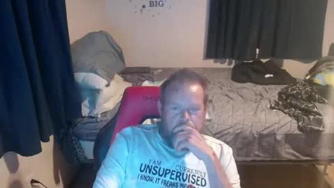 Snapshot of pecker40 chatting on April 2026 12:37:01 AM pecker40 online show from April 2026 12:37:01 AM