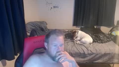 Snapshot of pecker40 chatting on April 2026 05:23:01 AM pecker40 online show from April 2026 05:23:01 AM