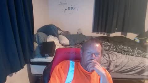 Snapshot of pecker40 chatting on April 2026 12:41:01 AM pecker40 online show from April 2026 12:41:01 AM