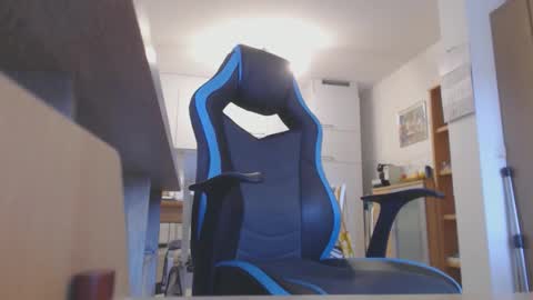 Snapshot of pedrodollo chatting on April 2026 07:14:01 AM pedrodollo online show from April 2026 07:14:01 AM