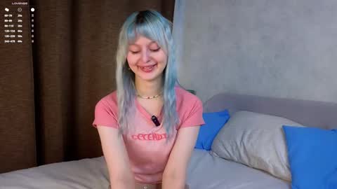 Snapshot of peek_in_my_window chatting on September 2025 02:00:02 AM tony online show from September 2025 02:00:02 AM