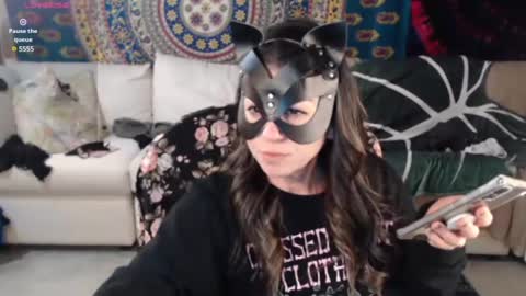 Snapshot of peekclimaxxx chatting on December 2024 02:54:01 AM NEXT CHILL SESH  1130 930pm -ish PEEK online show from December 2024 02:54:01 AM