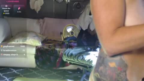 Snapshot of peekclimaxxx chatting on October 2025 02:12:02 PM NEXT CHILL SESH  1130 930pm -ish PEEK online show from October 2025 02:12:02 PM