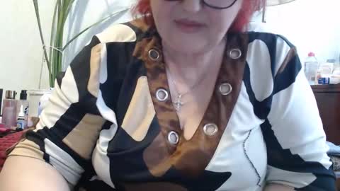 Snapshot of peggysoft chatting on May 2026 01:49:02 PM PeggySoft online show from May 2026 01:49:02 PM