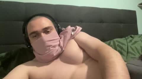 Snapshot of pelao2007 chatting on February 2026 02:07:02 AM easy cum online show from February 2026 02:07:02 AM