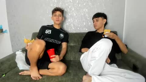 Snapshot of pelusos_mens chatting on July 2026 02:12:01 PM CAIN-19 ALLEN-18 RONALD-18 AUSTIN-18 MOD DANTE online show from July 2026 02:12:01 PM