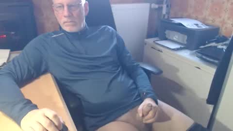 Pemue65 online show from March 2026 06:52:01 AM