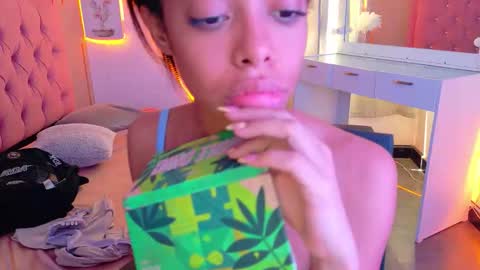 Snapshot of peneelopeecute chatting on May 2026 05:21:02 PM peneelopeecute online show from May 2026 05:21:02 PM