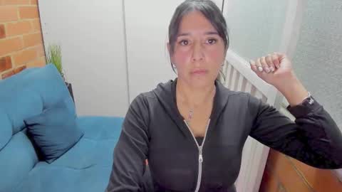 Penelope online show from October 2025 07:02:01 PM