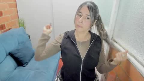 Penelope online show from April 2026 07:09:02 PM