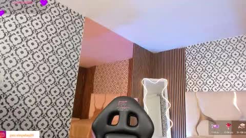 penelope online show from February 2026 03:32:02 AM