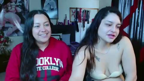 Penelope and my girlfriend Marilyn online show from July 2026 01:57:02 PM