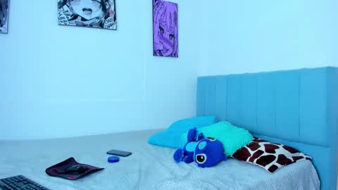 Snapshot of penelopestar_2 chatting on December 2025 03:25:01 AM penelope online show from December 2025 03:25:01 AM