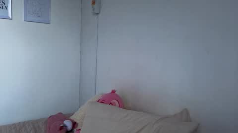 penelophe01 online show from February 2026 06:48:01 PM