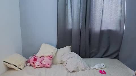 penelophe01 online show from March 2026 10:13:01 PM