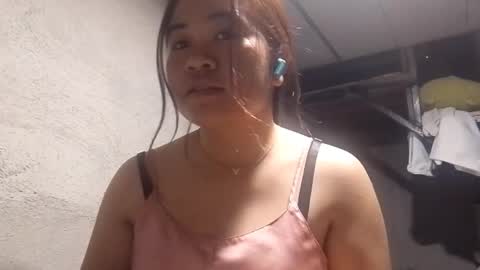 Snapshot of pennithake chatting on April 2026 05:43:02 AM Lila online show from April 2026 05:43:02 AM