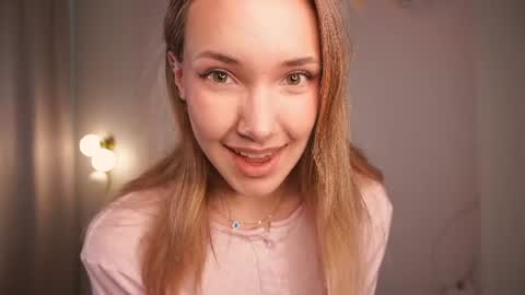 Snapshot of penylust chatting on June 2026 04:22:02 AM im Kira today is my 1st day here 3 online show from June 2026 04:22:02 AM