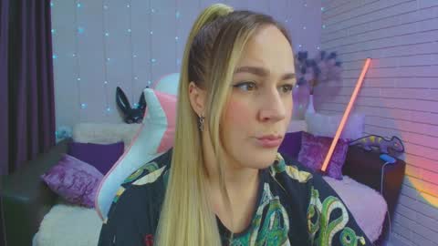 Dia  online show from January 2025 11:13:02 PM